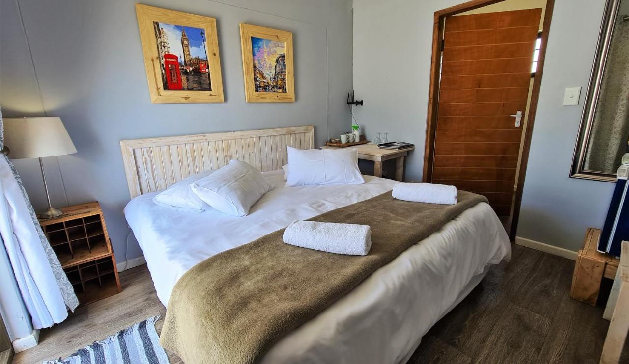 Tiende Laan Bed & Breakfast And Self-Catering วัลวิสเบย์ ภายนอก รูปภาพ